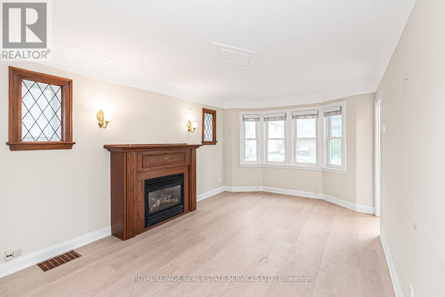 187 West 2nd Street, Hamilton, Ontario  L9C 3G2 - Photo 3 - X13863754