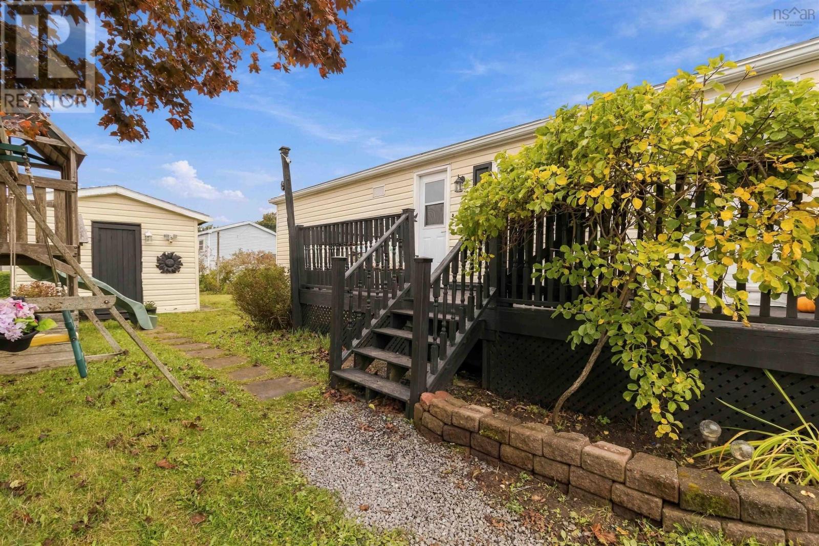 18 Birchill Drive, Eastern Passage, Nova Scotia  B3G 1C8 - Photo 5 - 202625171