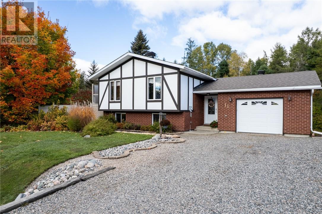 11 Jarbeau Street, Mckerrow, Ontario