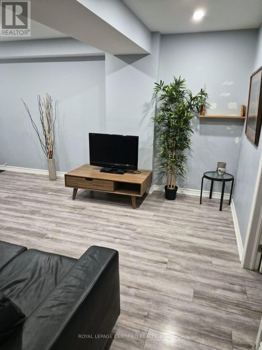 Lower - 1573 Eglinton Avenue W, Mississauga, Ontario  L5M 7C1 - Photo 10 - W13859008