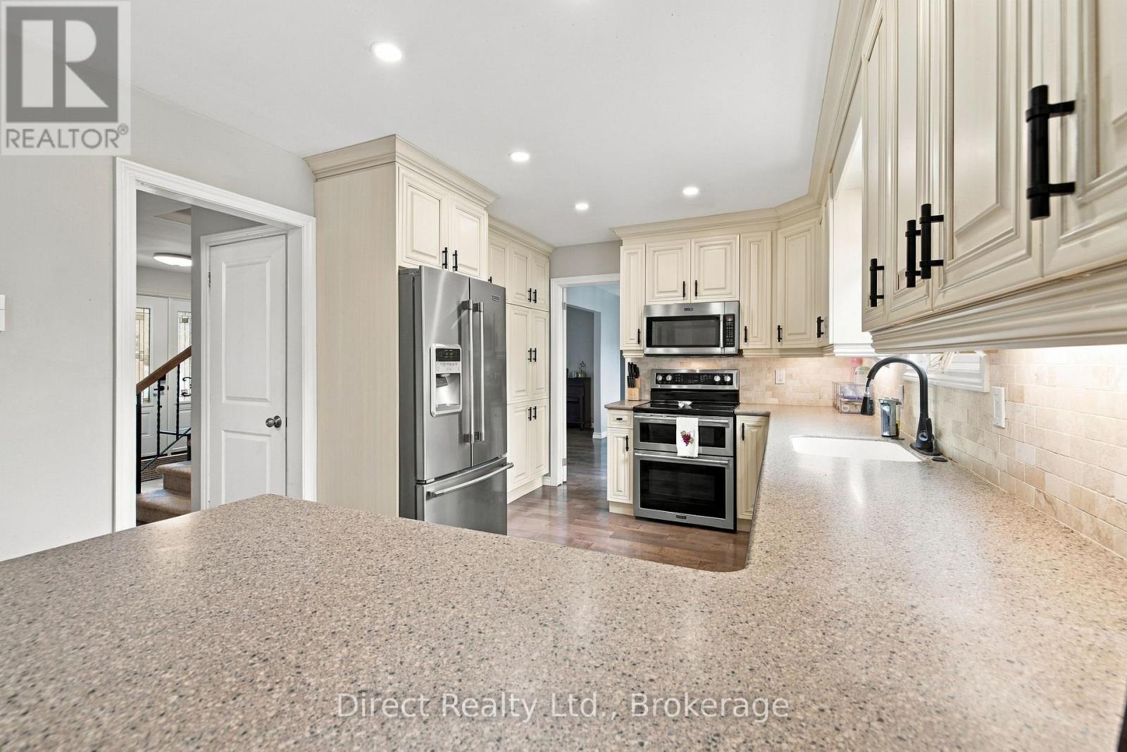 26 Walmsley Place, Belleville, Ontario  K8P 1H3 - Photo 12 - X13863824