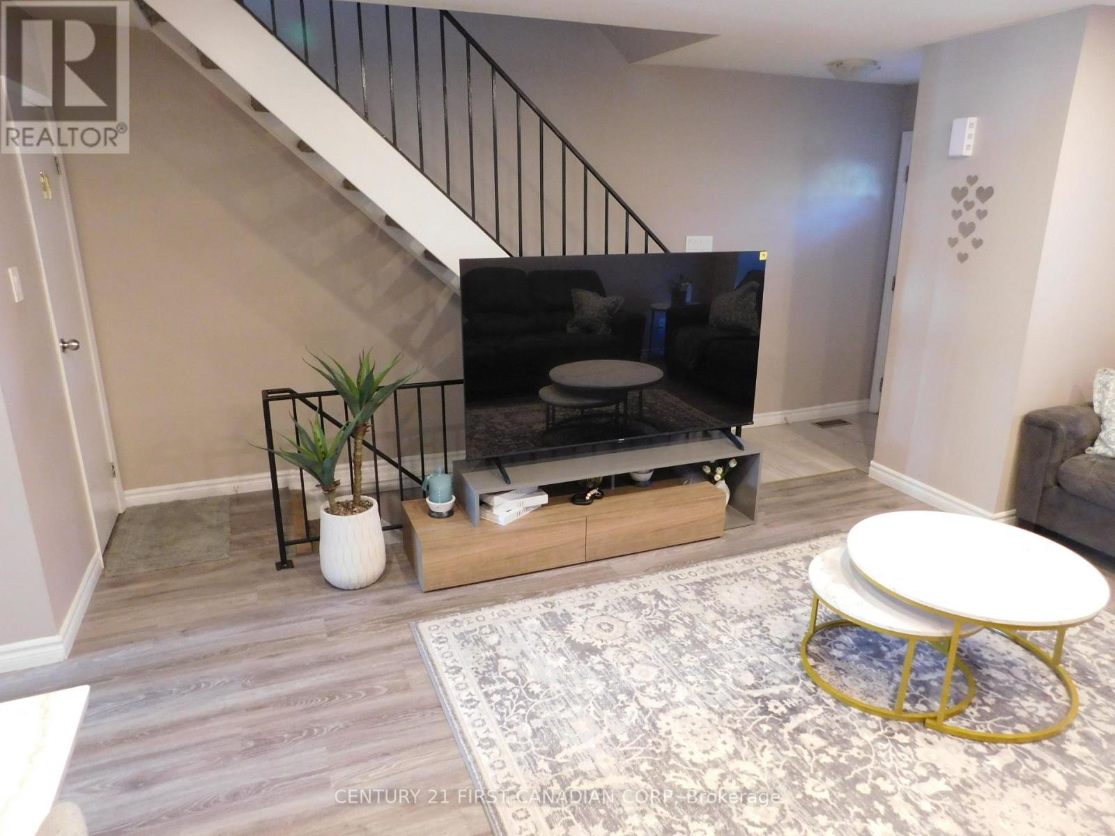 116 - 70 Fiddlers Green Road, London North, Ontario  N6H 4R4 - Photo 3 - X13863892