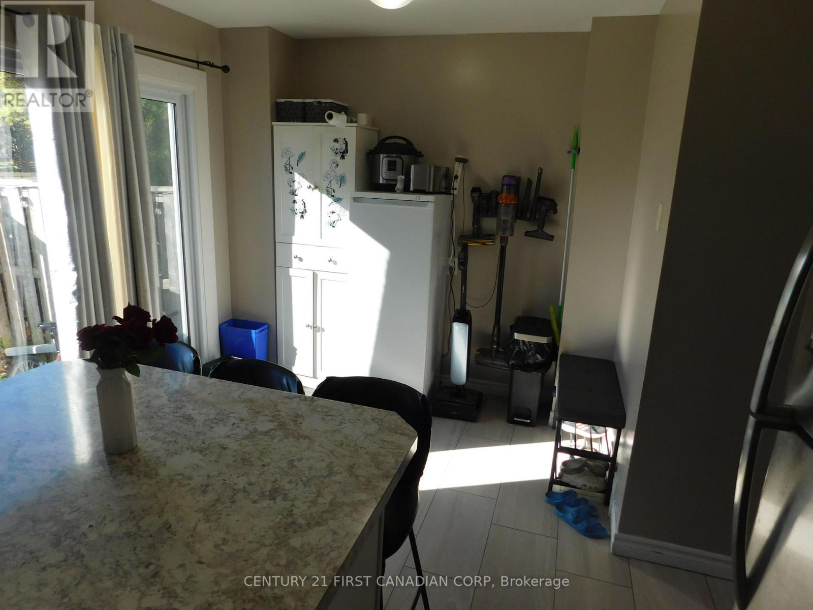 116 - 70 Fiddlers Green Road, London North, Ontario  N6H 4R4 - Photo 6 - X13863892