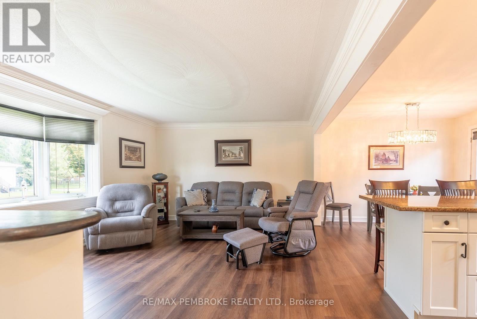 1108 Boundary Road, Pembroke, Ontario  K8A 7X1 - Photo 14 - X13863886