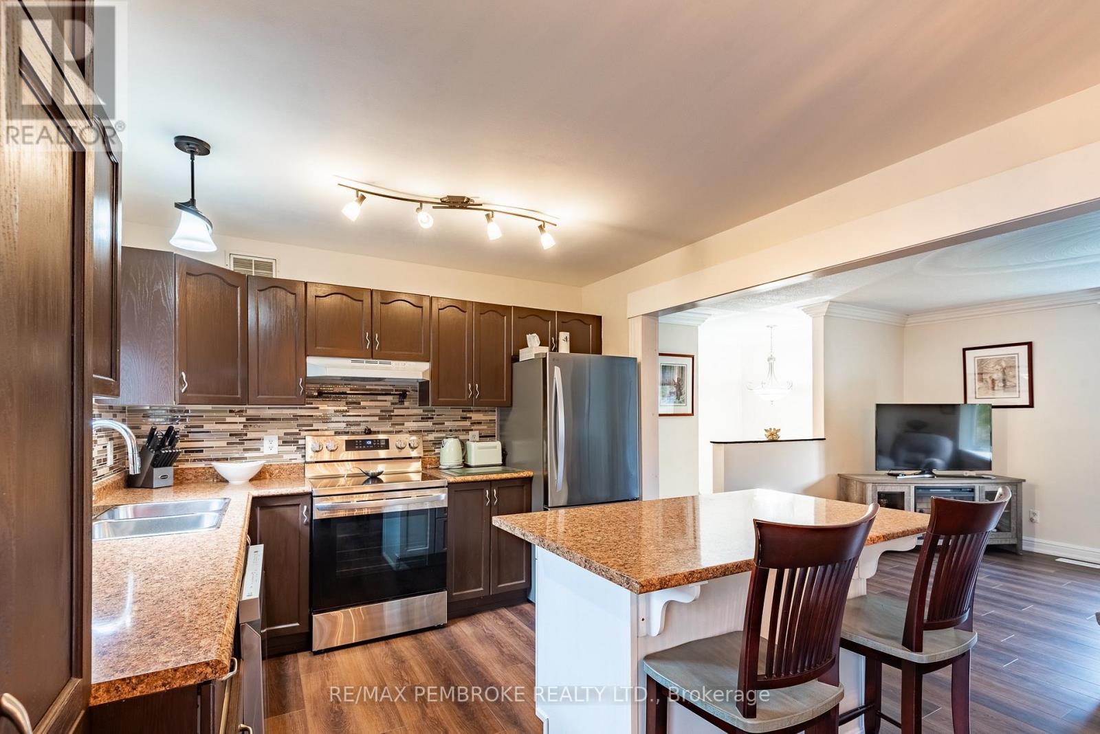 1108 Boundary Road, Pembroke, Ontario  K8A 7X1 - Photo 16 - X13863886