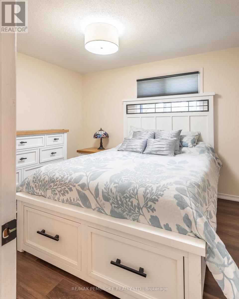 1108 Boundary Road, Pembroke, Ontario  K8A 7X1 - Photo 26 - X13863886