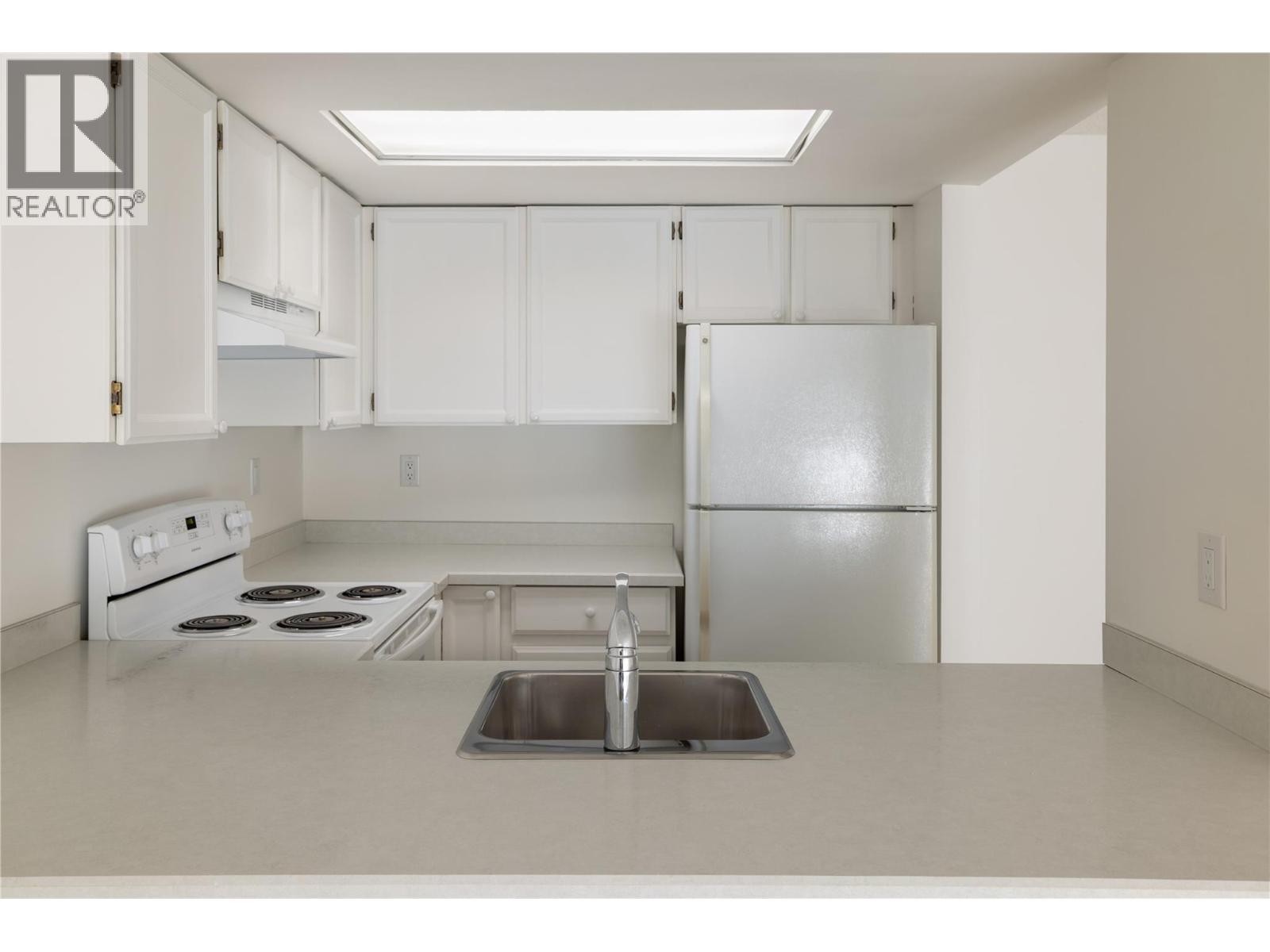 3140 Wilson Street Unit# 916, Penticton, British Columbia  V2A 7K4 - Photo 7 - 10401902