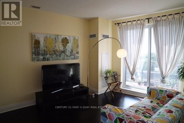 603 - 17 KENASTON GARDENS
