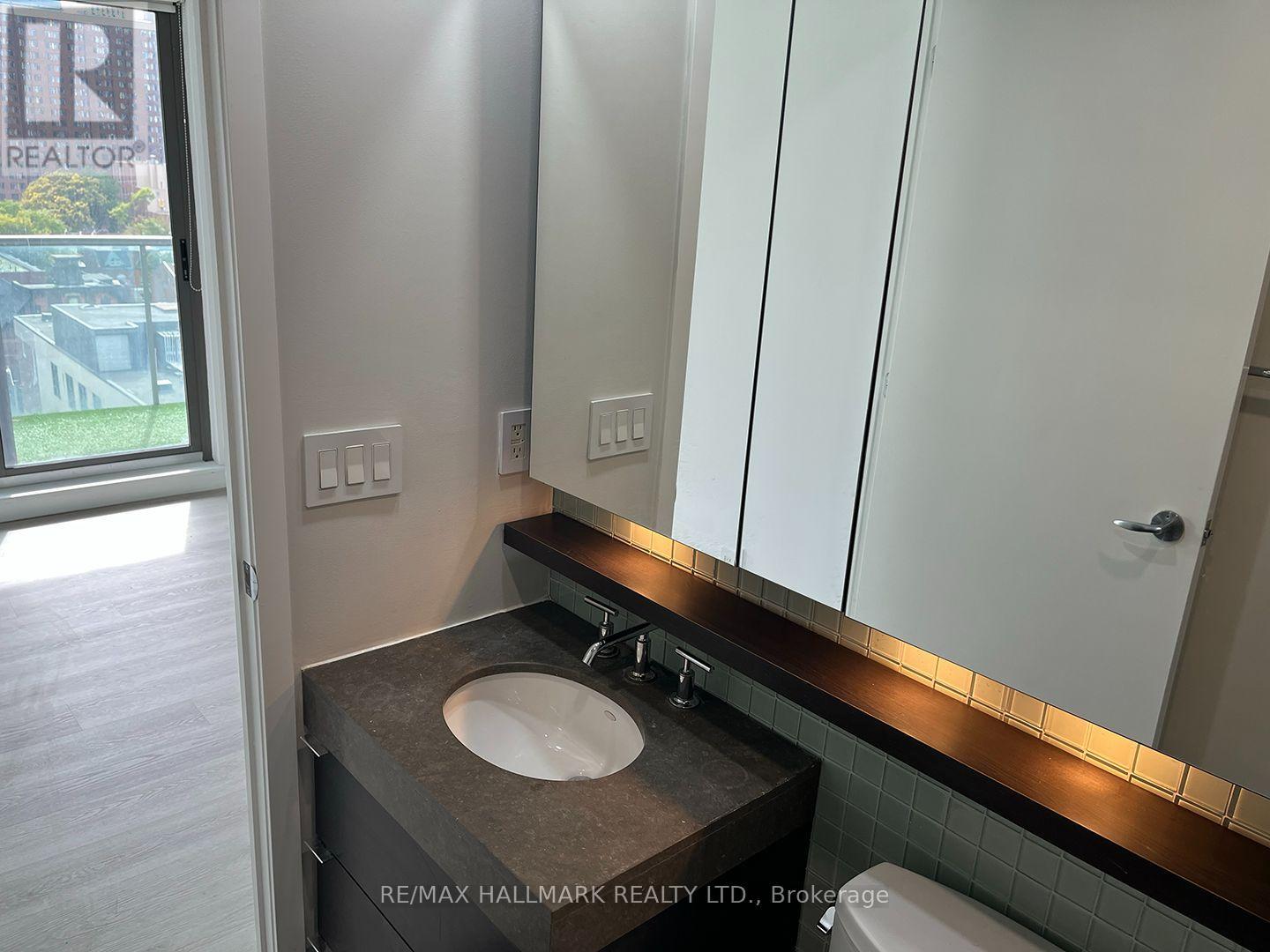 803 - 281 Mutual Street, Toronto, Ontario  M4Y 3C4 - Photo 12 - C13863950