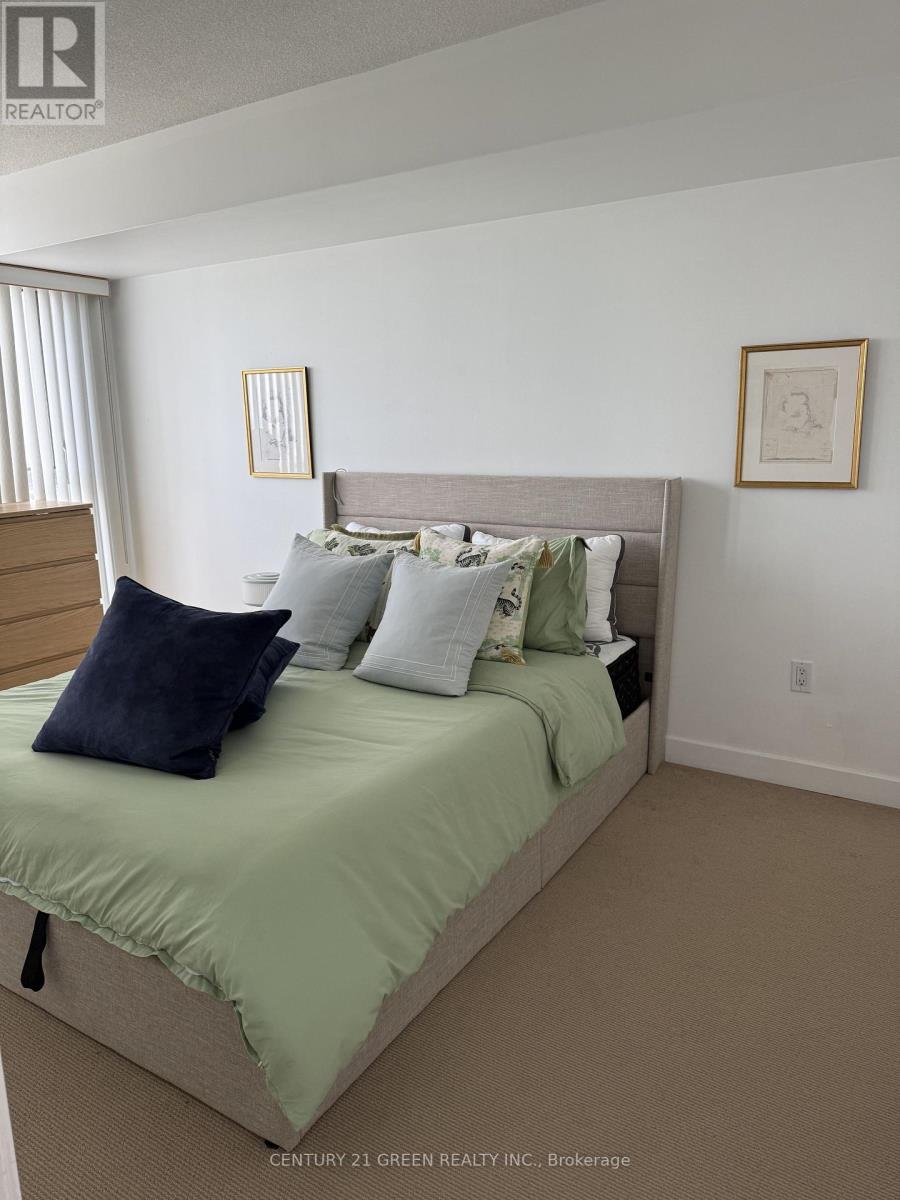 2308 - 15 Iceboat Terrace, Toronto, Ontario  M5V 4A5 - Photo 8 - C13864050
