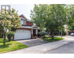 11 REDBRIDGE CRESCENT, Ottawa, Ontario