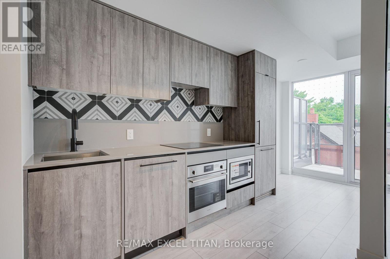 416 - 5 Lakeview Avenue, Toronto, Ontario  M6J 0H3 - Photo 17 - C13835514
