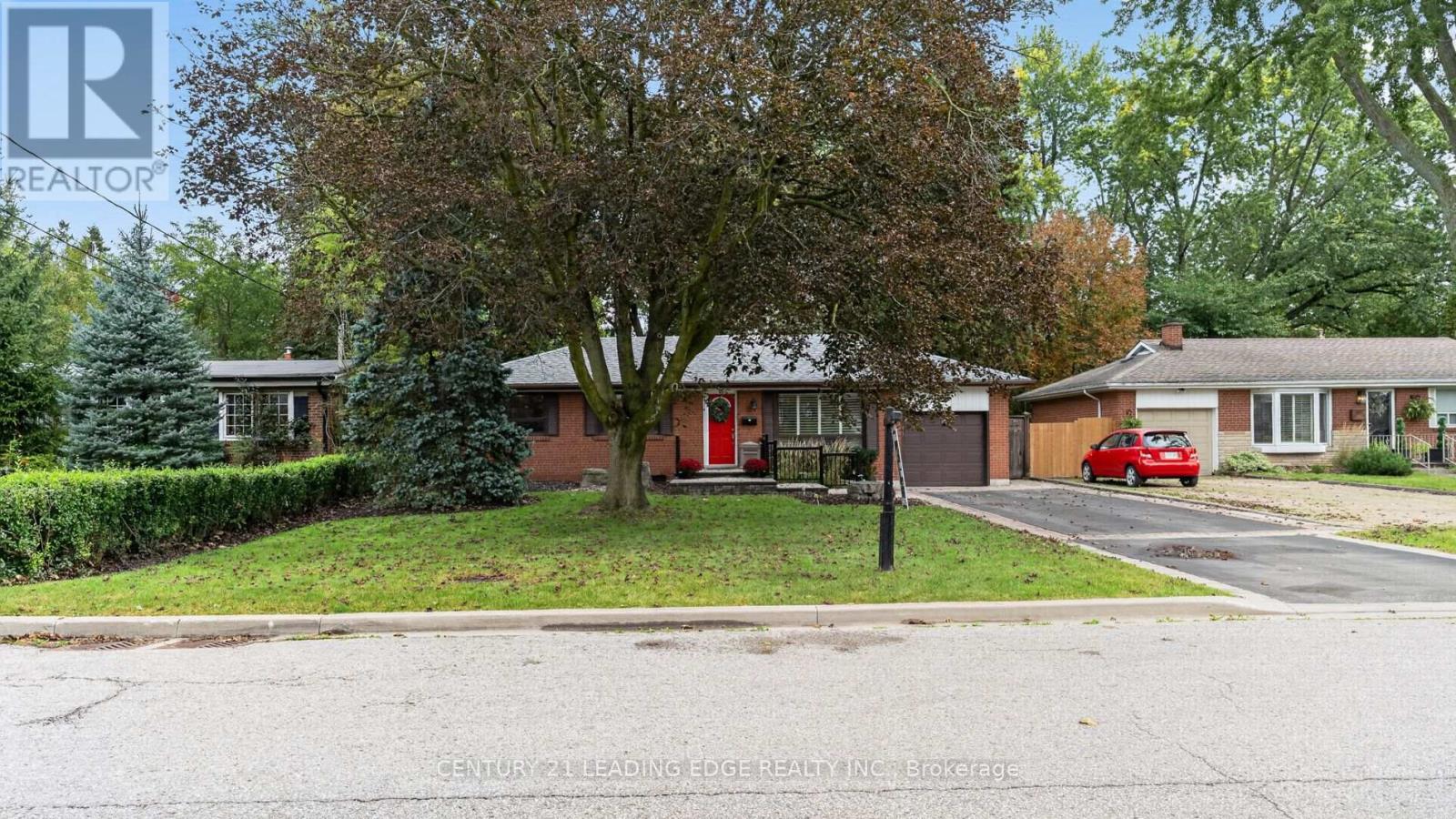 433 Brownfield Gardens, Toronto, Ontario  M1C 2Y7 - Photo 4 - E13864060