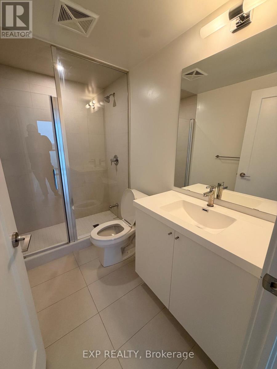 2704 - 2545 Simcoe Street N, Oshawa, Ontario  L1L 0W3 - Photo 11 - E13851912