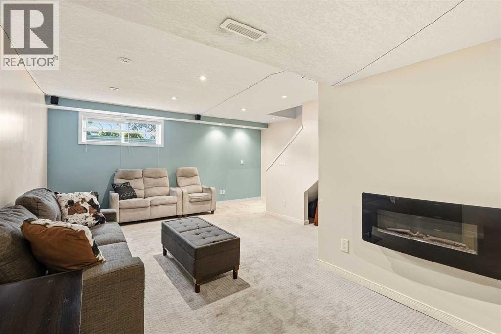 71 Elgin Meadows Garden SE, Calgary, Alberta  T2Z 0M2 - Photo 26 - A2348842