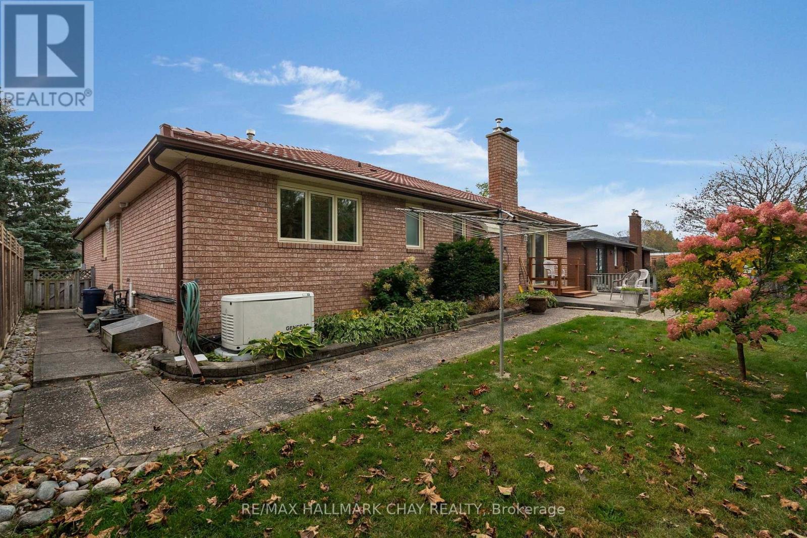 102 Steel Street, Barrie, Ontario  L4M 2E9 - Photo 33 - S13864046