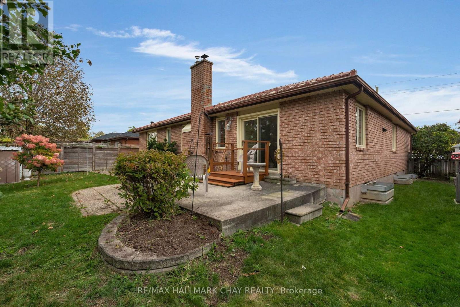 102 Steel Street, Barrie, Ontario  L4M 2E9 - Photo 35 - S13864046