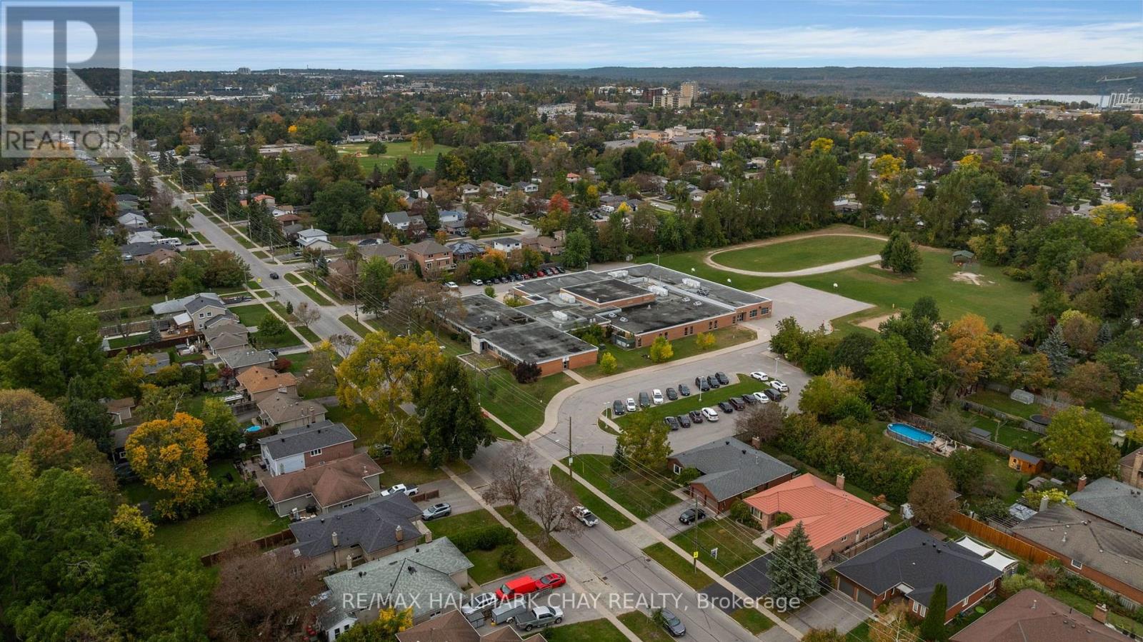 102 Steel Street, Barrie, Ontario  L4M 2E9 - Photo 49 - S13864046