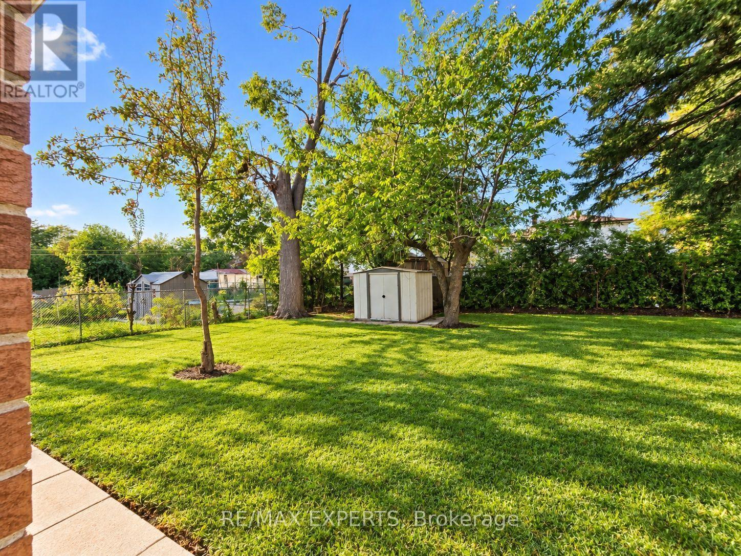 24 Roskell Crescent, Toronto (York University Heights), Ontario  M3J 1E1 - Photo 20 - W13863944