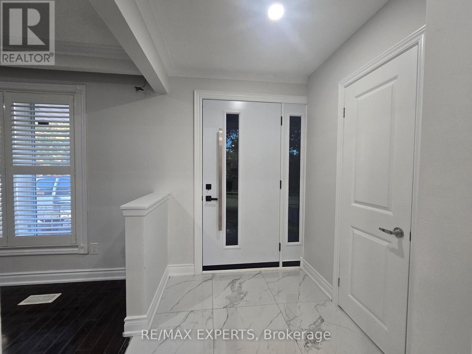 24 Roskell Crescent, Toronto (York University Heights), Ontario  M3J 1E1 - Photo 3 - W13863944