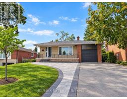 24 ROSKELL CRESCENT, Toronto, Ontario