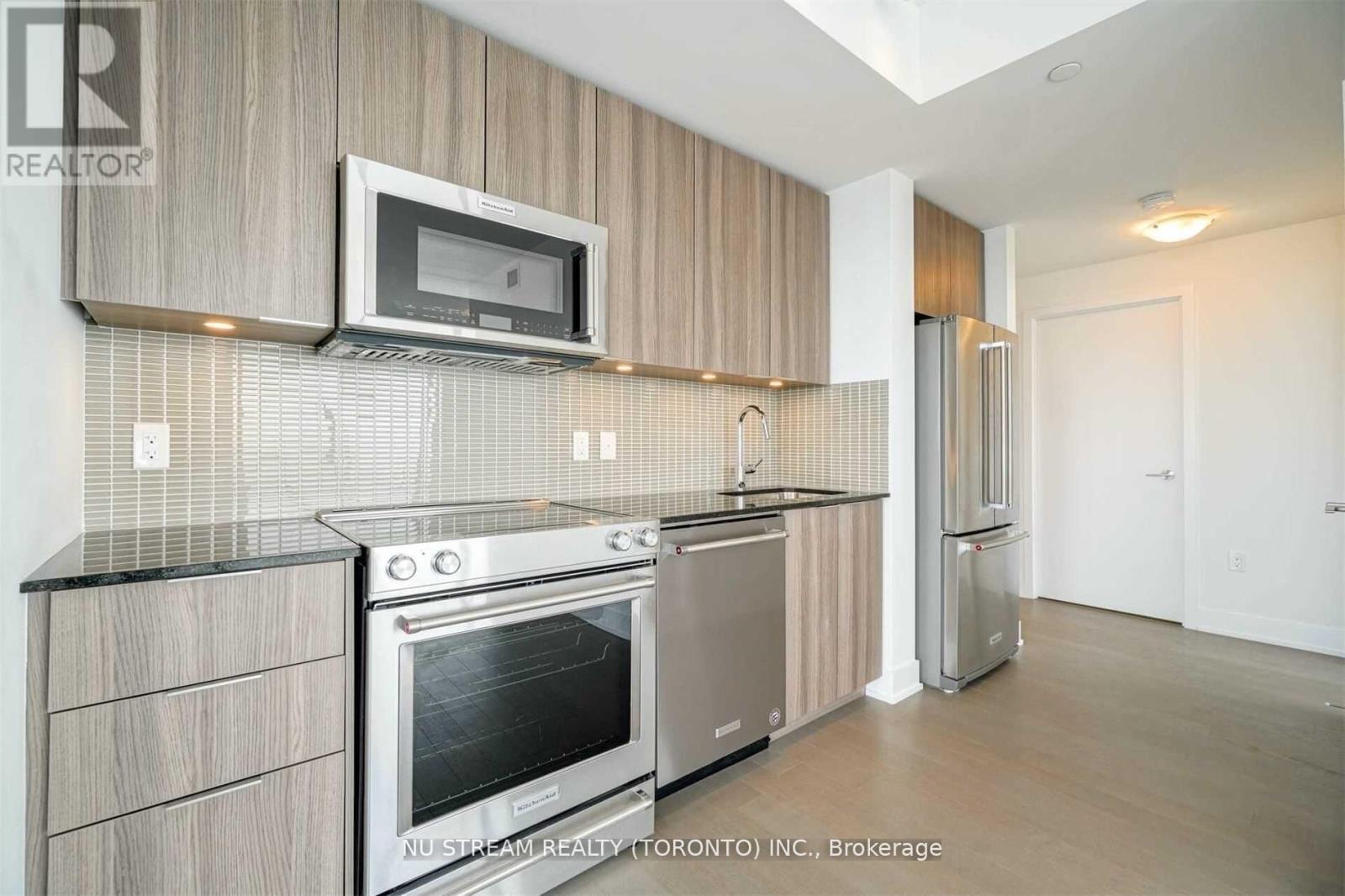 3721 - 30 Shore Breeze Drive, Toronto, Ontario  M8V 0J1 - Photo 7 - W13863978