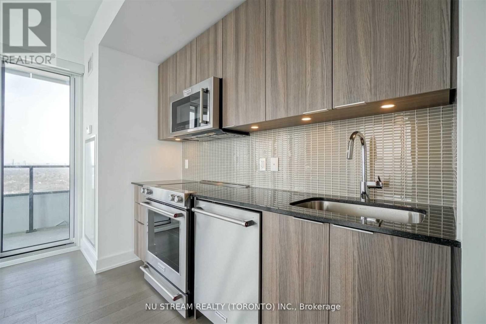 3721 - 30 Shore Breeze Drive, Toronto, Ontario  M8V 0J1 - Photo 8 - W13863978