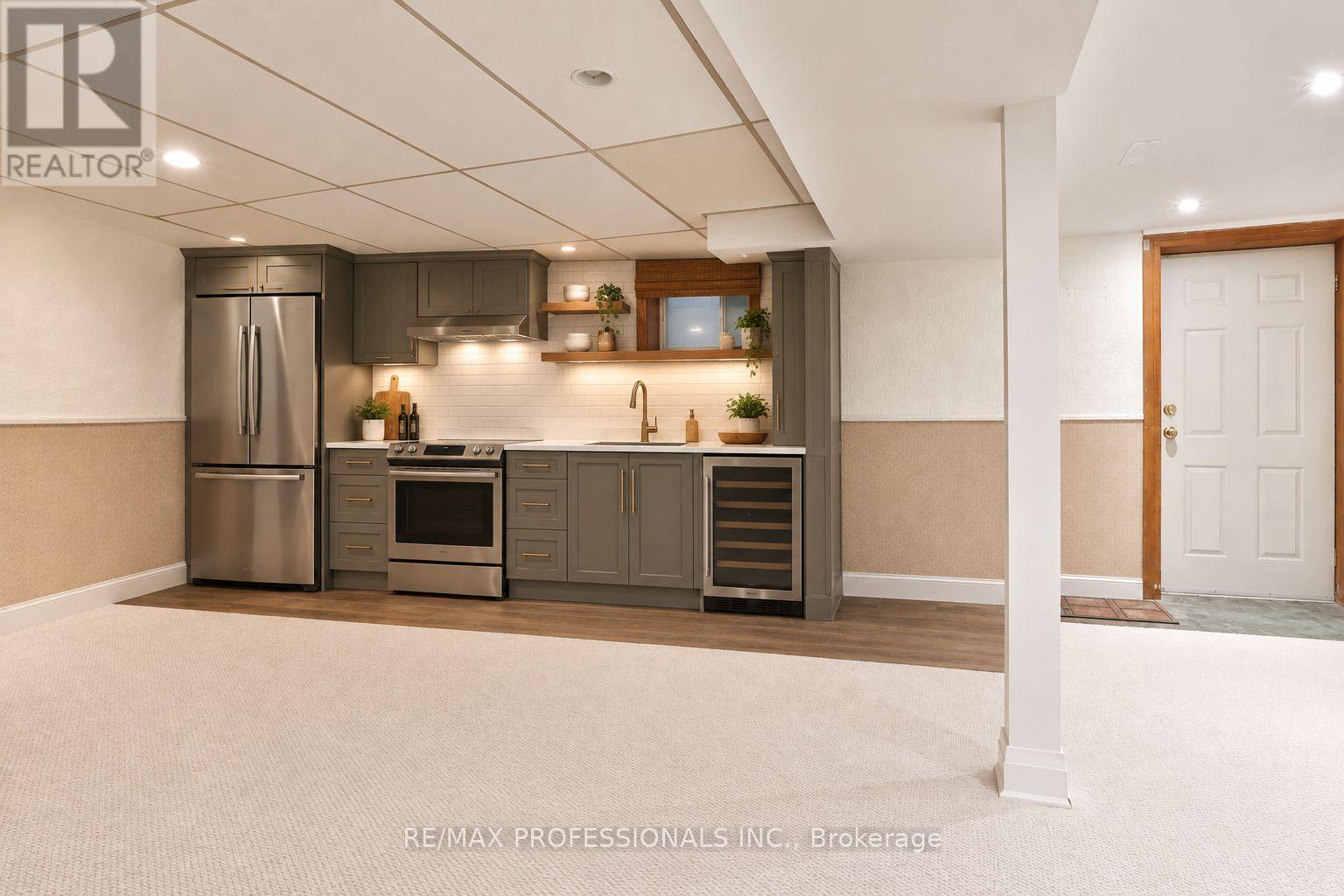17 Loney Avenue, Toronto, Ontario  M3L 1G4 - Photo 22 - W13861650