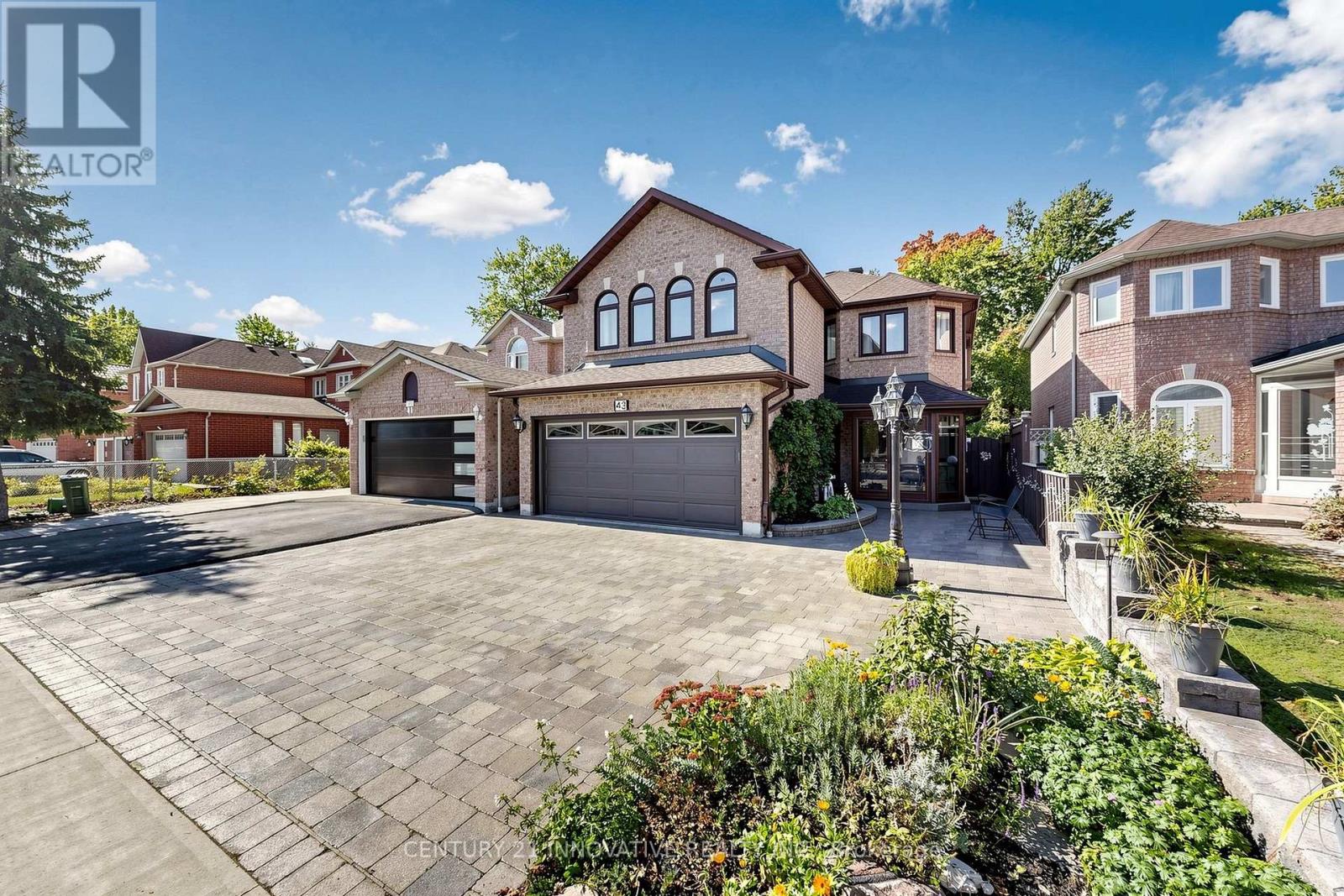 43 BONNYDON CRESCENT, Toronto, Ontario
