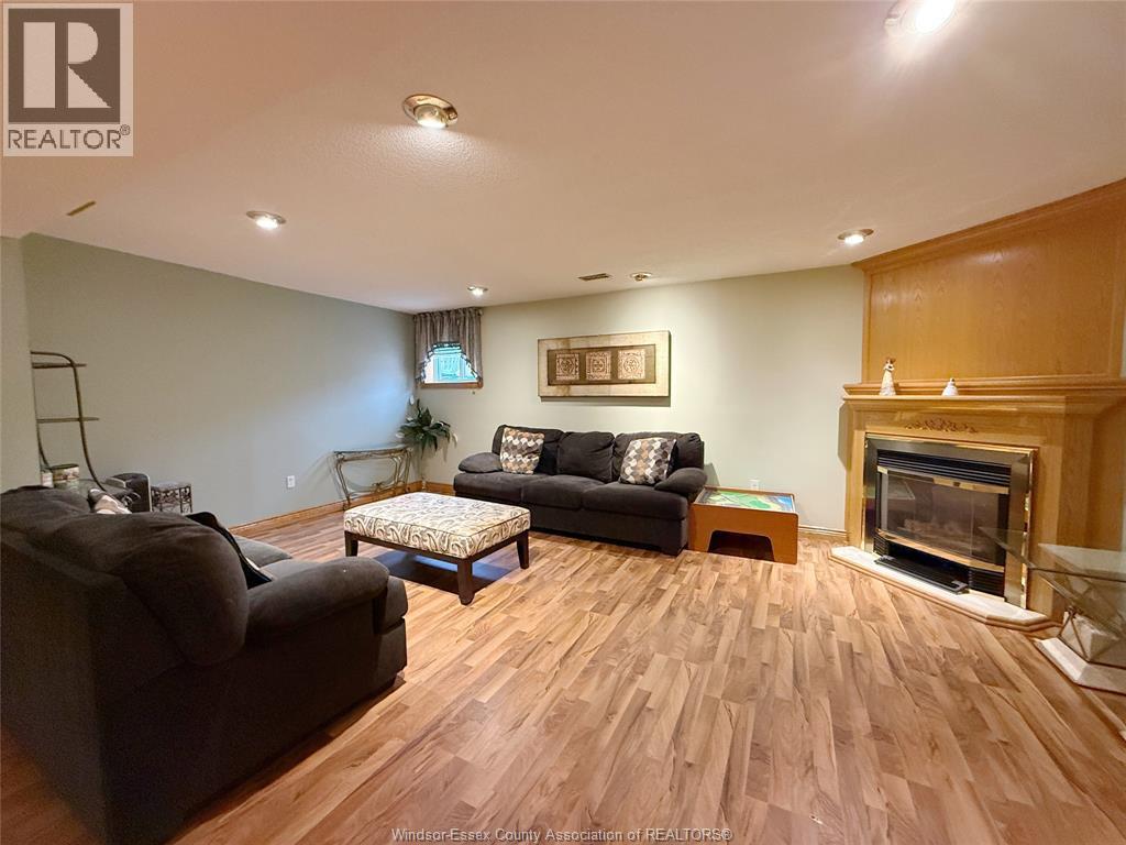 546 Compton Court, Windsor, Ontario  N9H 4P7 - Photo 15 - 26024521