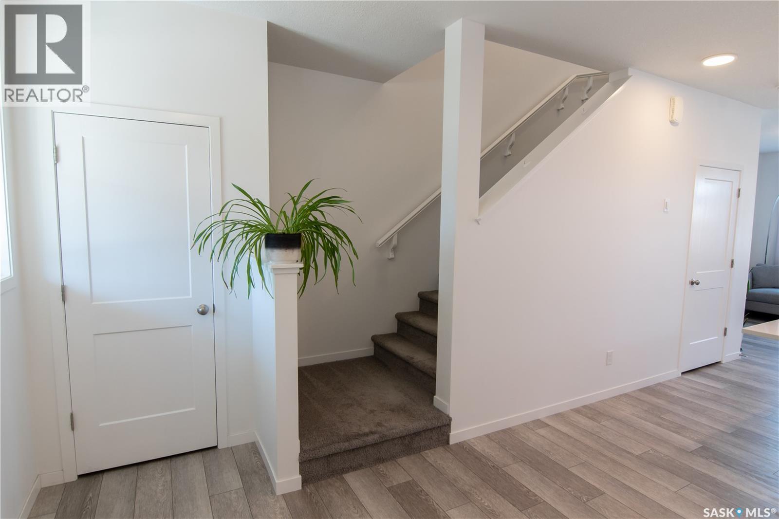 5148 Buckingham Drive E, Regina, Saskatchewan  S4V 3W2 - Photo 10 - SK050335