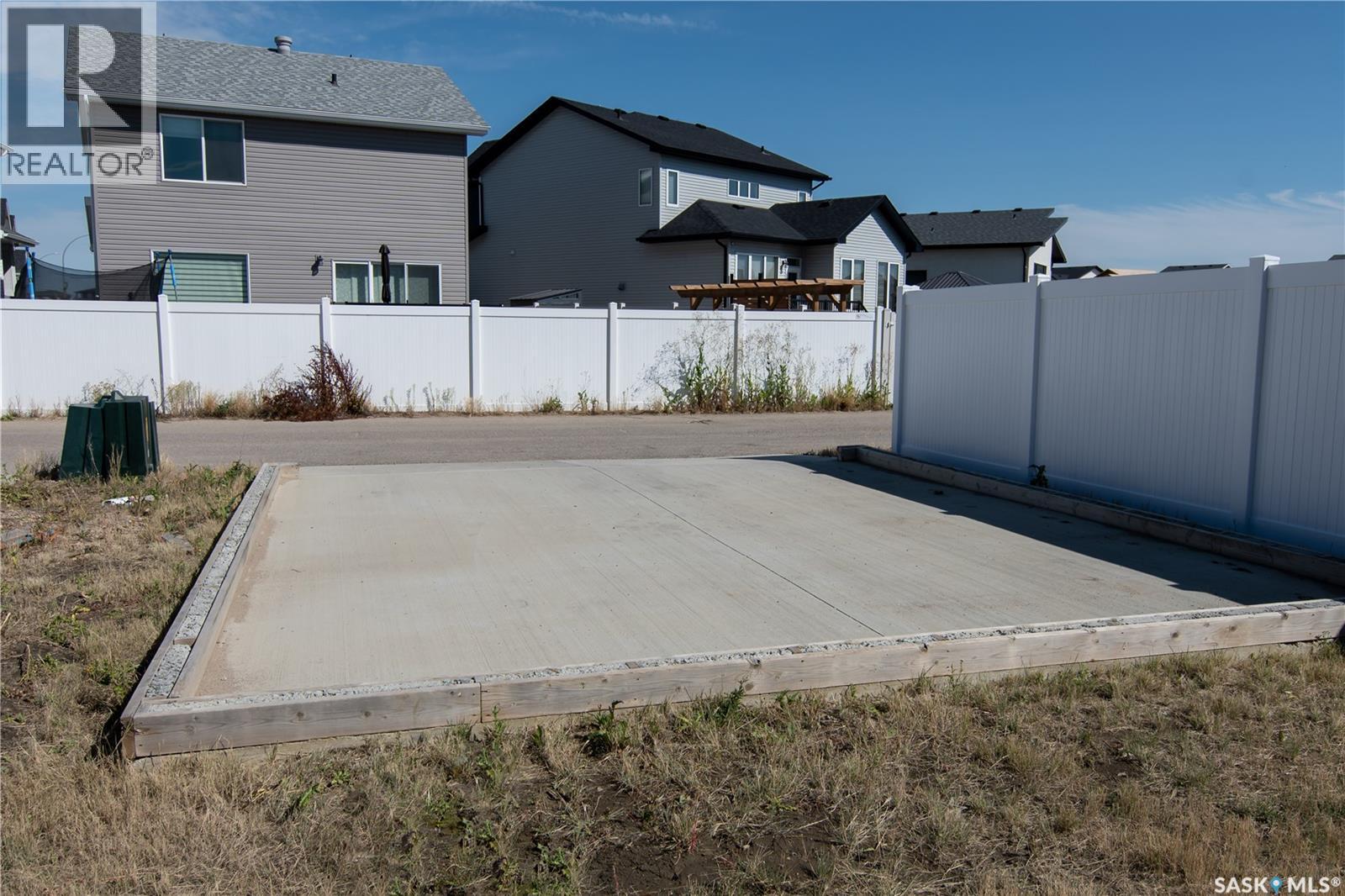 5148 Buckingham Drive E, Regina, Saskatchewan  S4V 3W2 - Photo 28 - SK050335