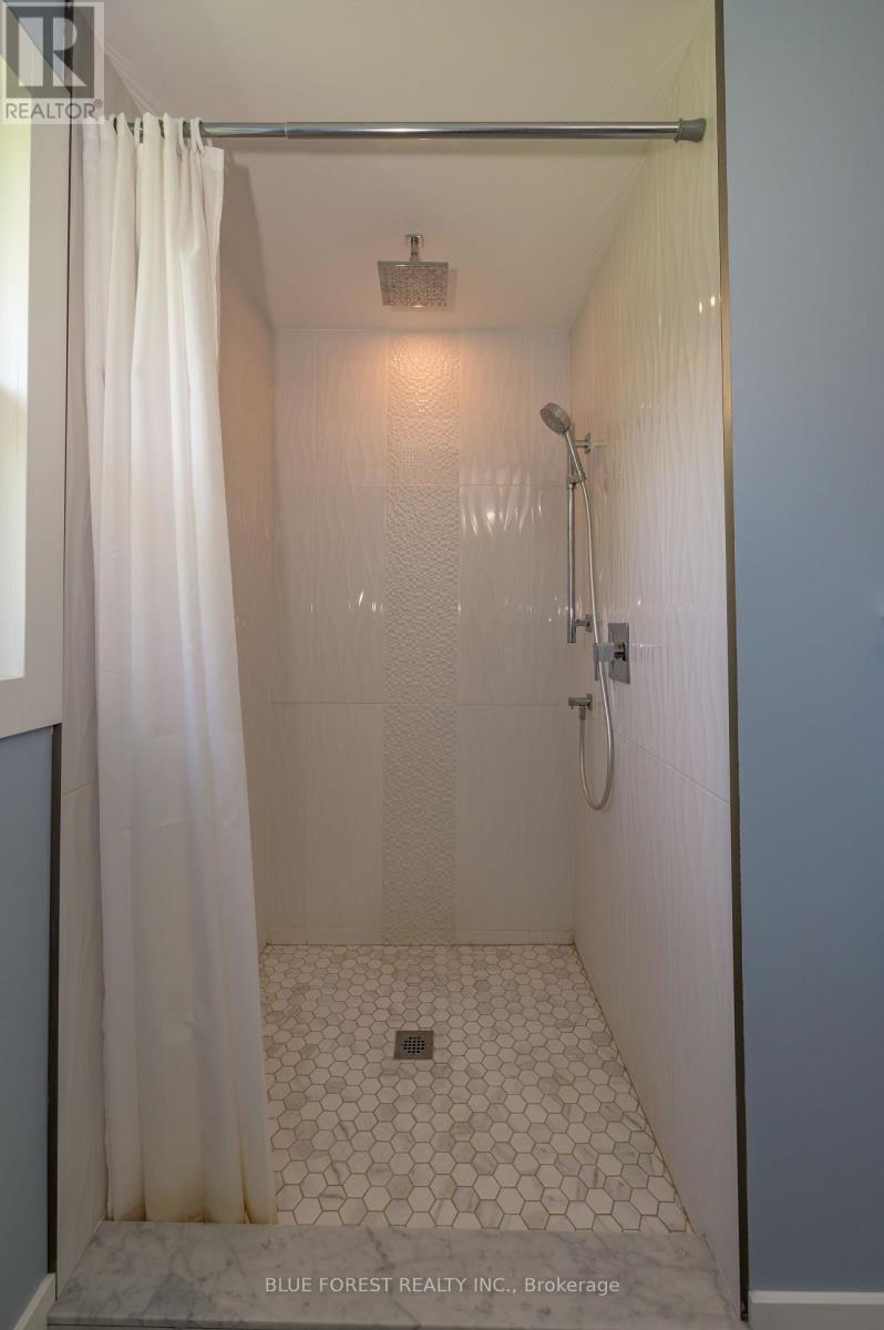 966 Glenbanner Road, London South (South Y), Ontario  N6E 1N2 - Photo 17 - X13864096