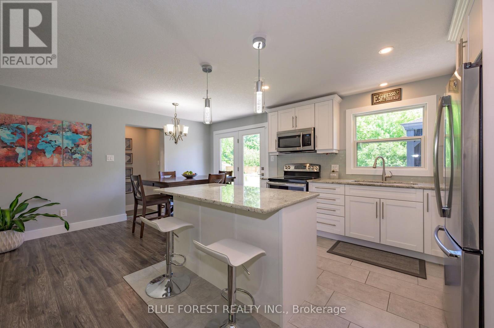 966 Glenbanner Road, London South (South Y), Ontario  N6E 1N2 - Photo 9 - X13864096