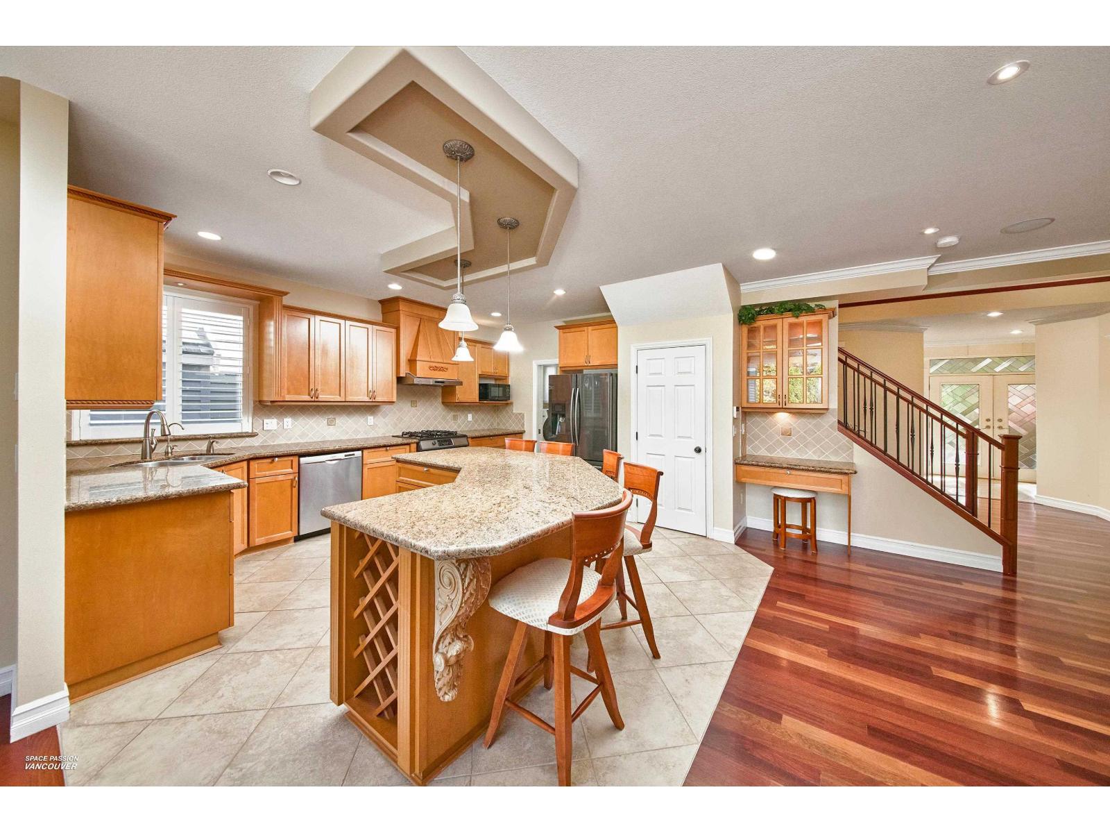 15527 37a Avenue, Surrey, British Columbia  V3Z 0H6 - Photo 6 - R3171504