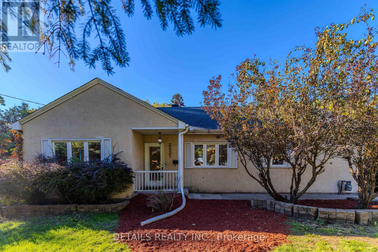 3021 RICHMOND ROAD, Ottawa, Ontario