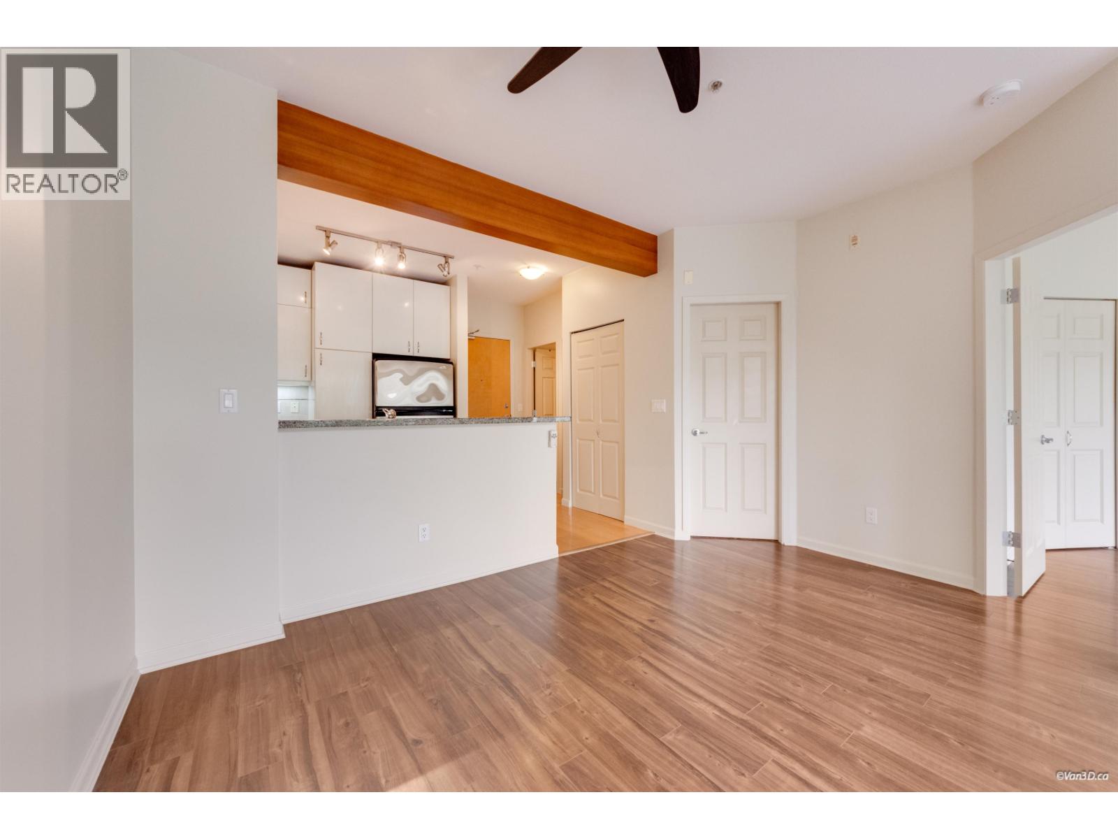 319 580 Raven Woods Drive, North Vancouver, British Columbia  V7G 2T2 - Photo 6 - R3172472