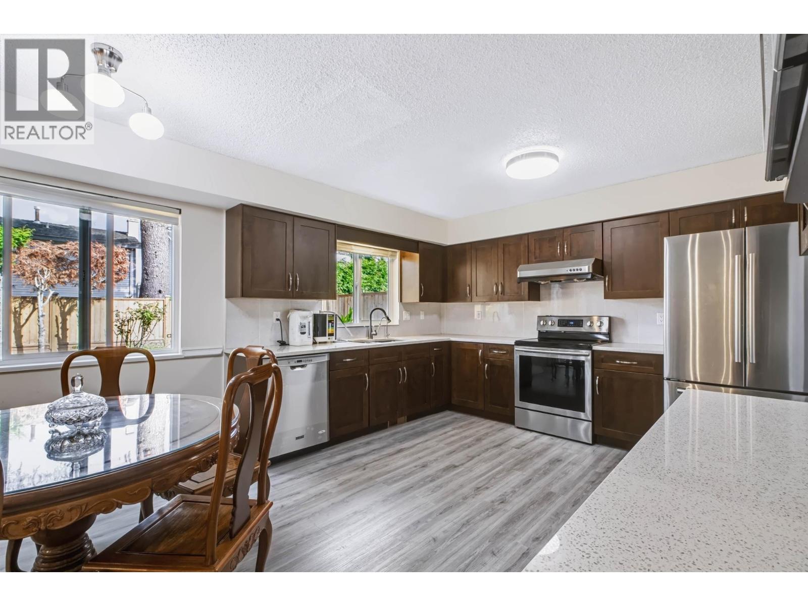 10680 HOLLYMOUNT DRIVE