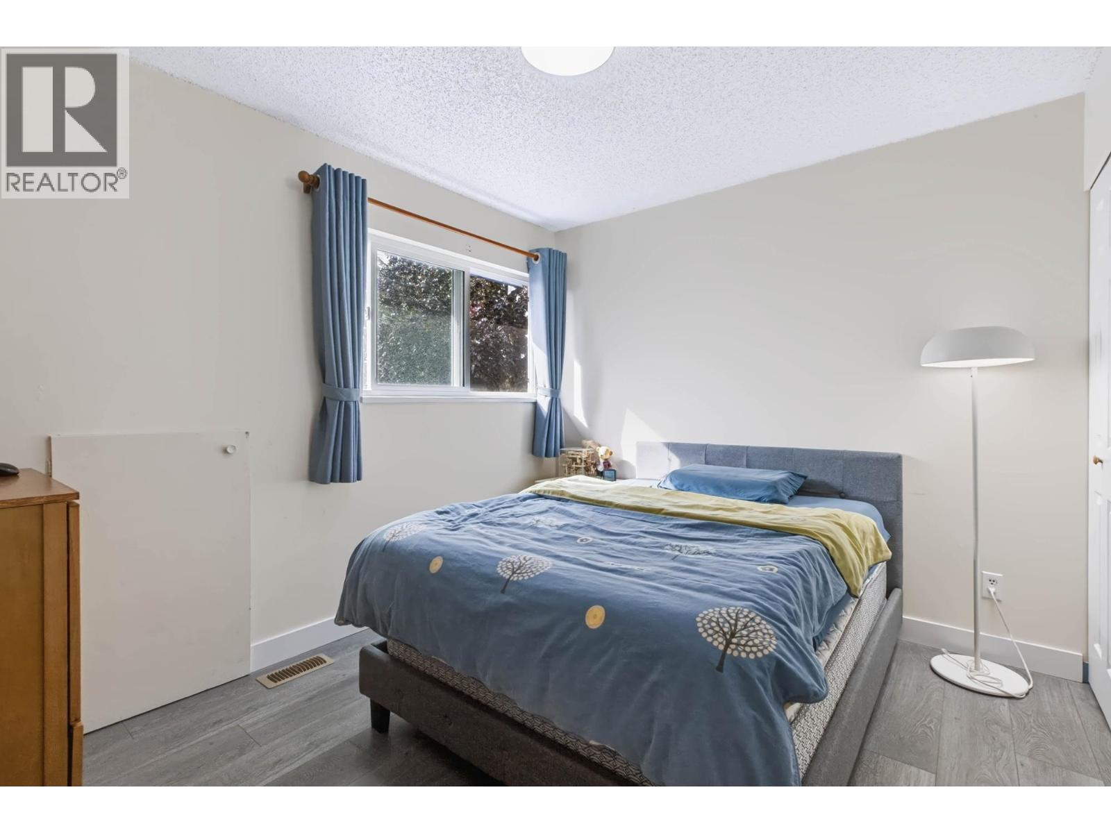 10680 HOLLYMOUNT DRIVE