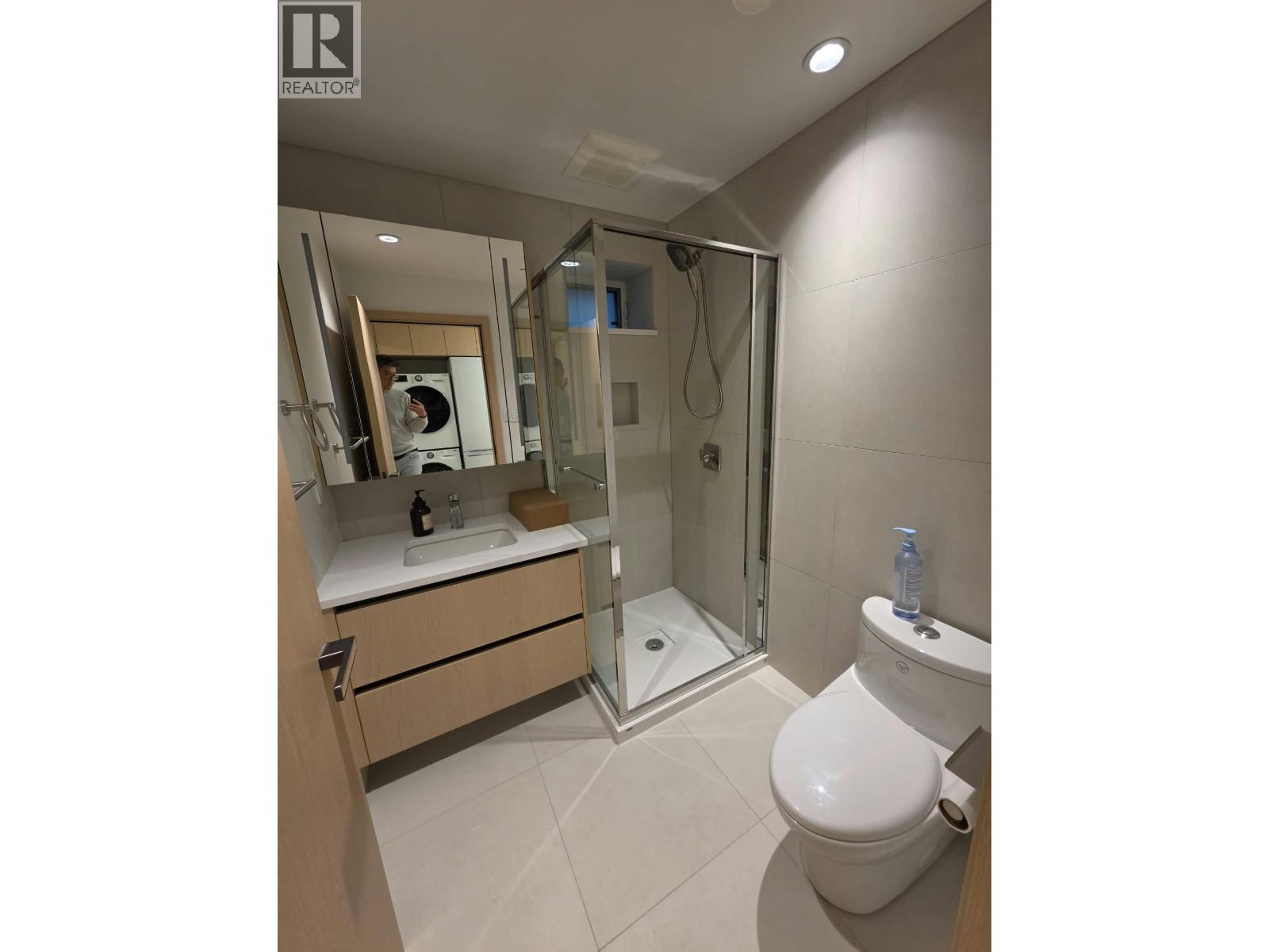 One Bedroom Basement-Xx W 63 Avenue, Vancouver, British Columbia  V5X 2H6 - Photo 4 - R3172452