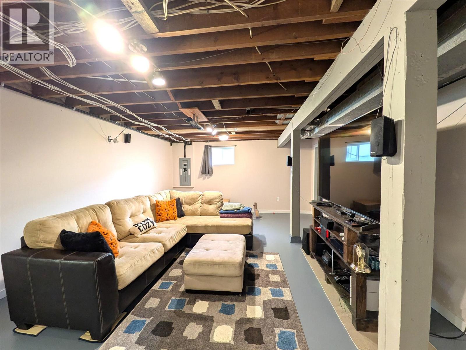 2066 Caughlin Road, Fruitvale, British Columbia V0G 1L1 - Photo 43 - 10395822