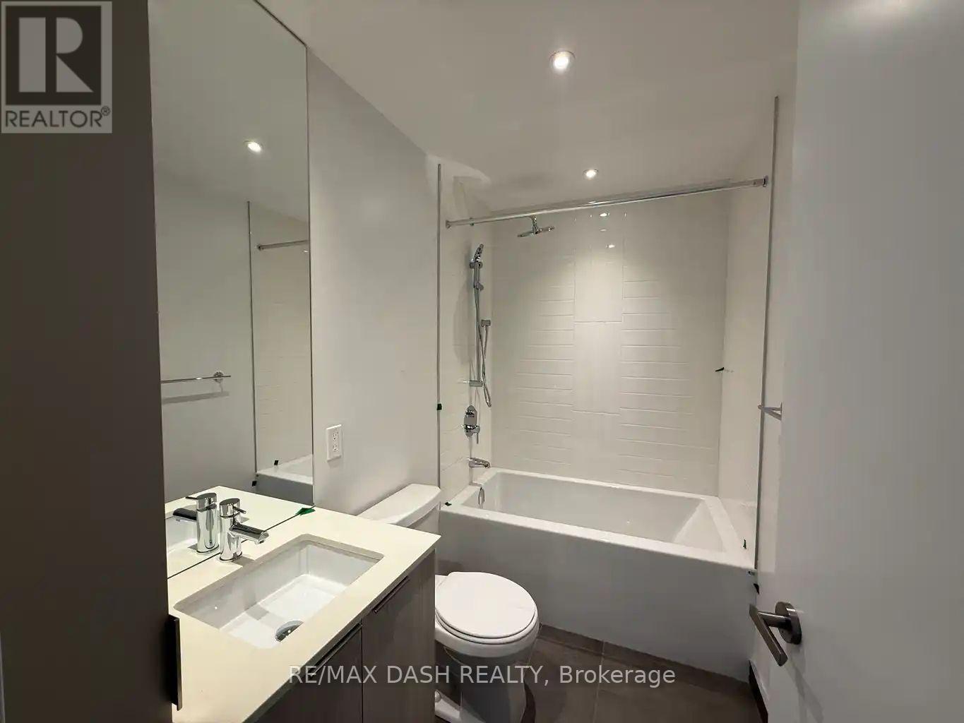 5604 - 448 Burnhamthorpe Road W, Mississauga, Ontario  L5B 0R4 - Photo 14 - W13864072