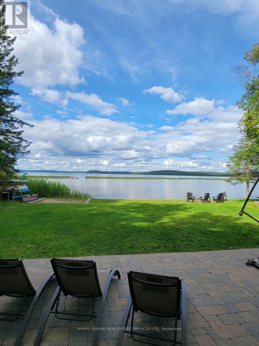 4 Crescent Road, Strong, Ontario  P0A 1Z0 - Photo 2 - X13864118