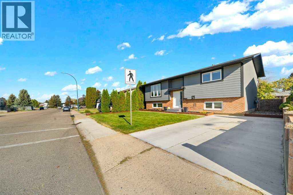 190 Sprague Way Se, Medicine Hat, Alberta  T1B 2K3 - Photo 3 - A2350316