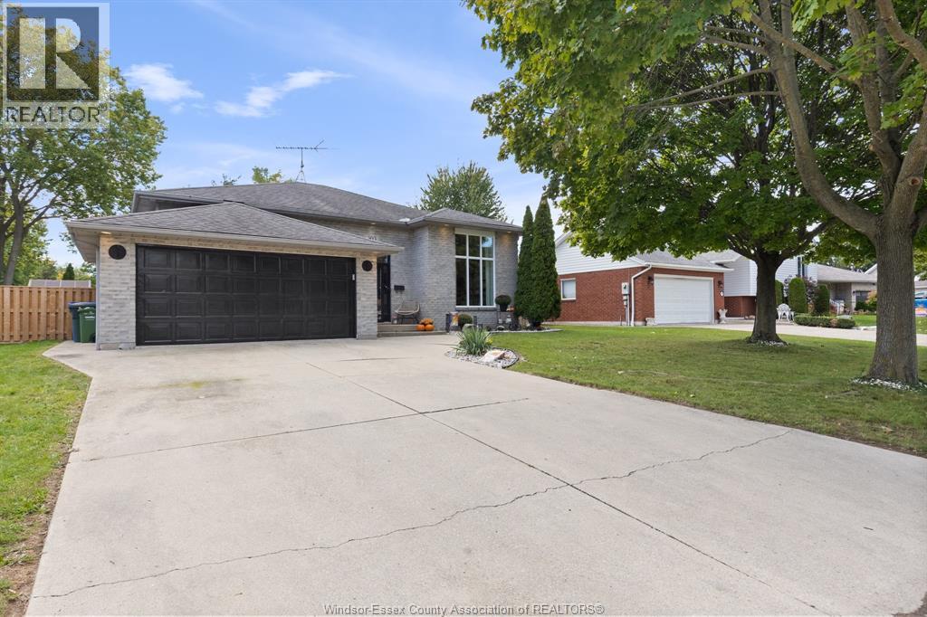 303 Stone Ridge Avenue, Amherstburg, Ontario  N9V 3W4 - Photo 3 - 26024534
