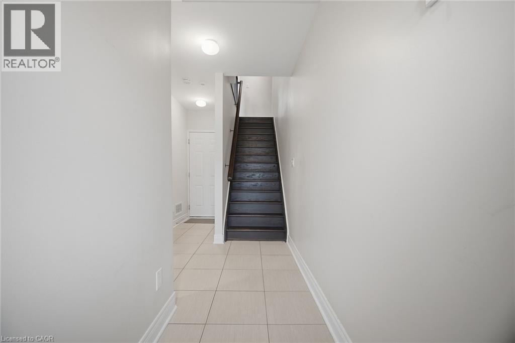 1860 Burnhamthorpe Road E, Mississauga, Ontario  L4X 2S5 - Photo 5 - 40869014