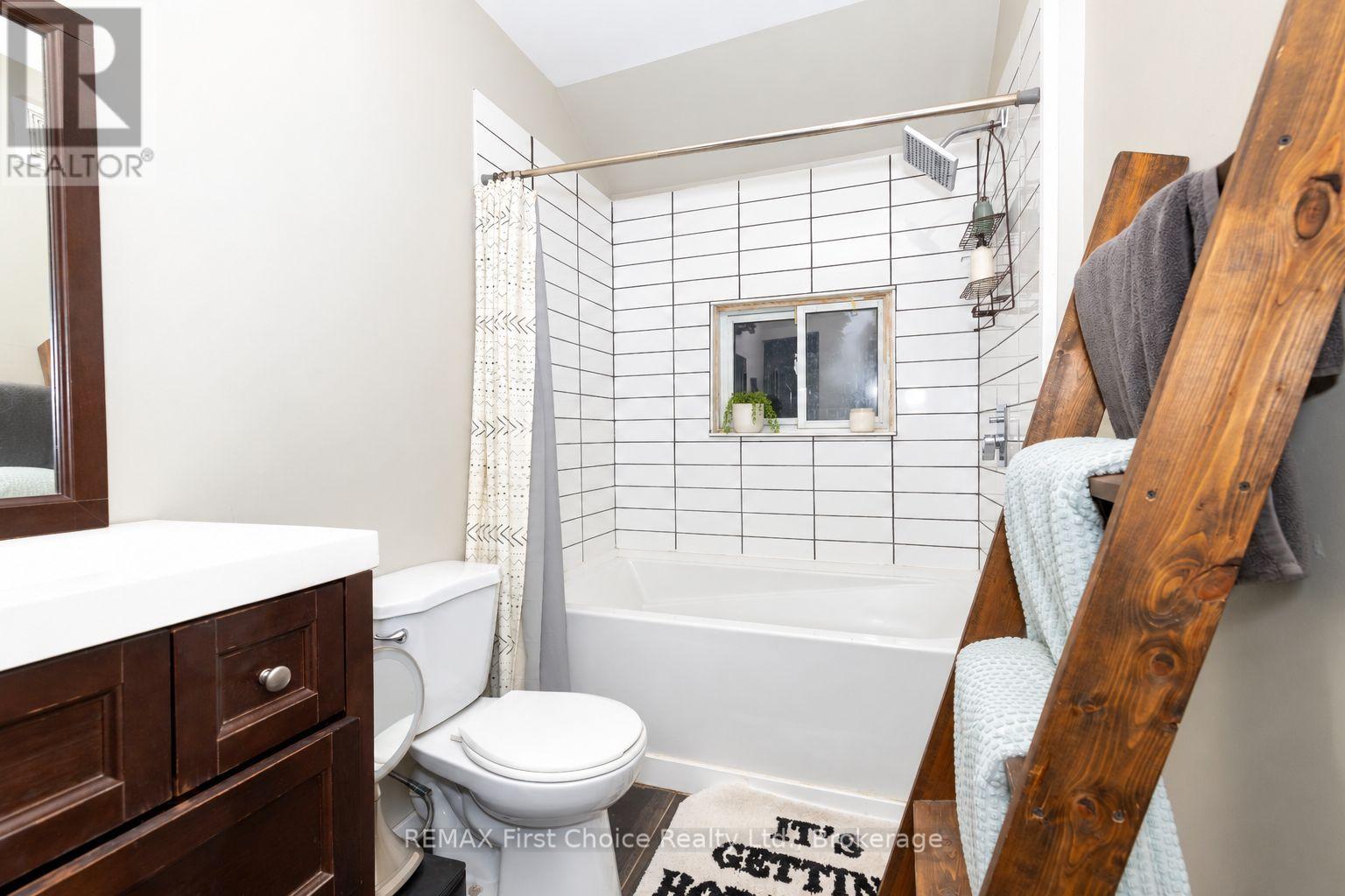 84 Penfold Street, Thunder Bay, Ontario  P7A 3J9 - Photo 10 - X13864290