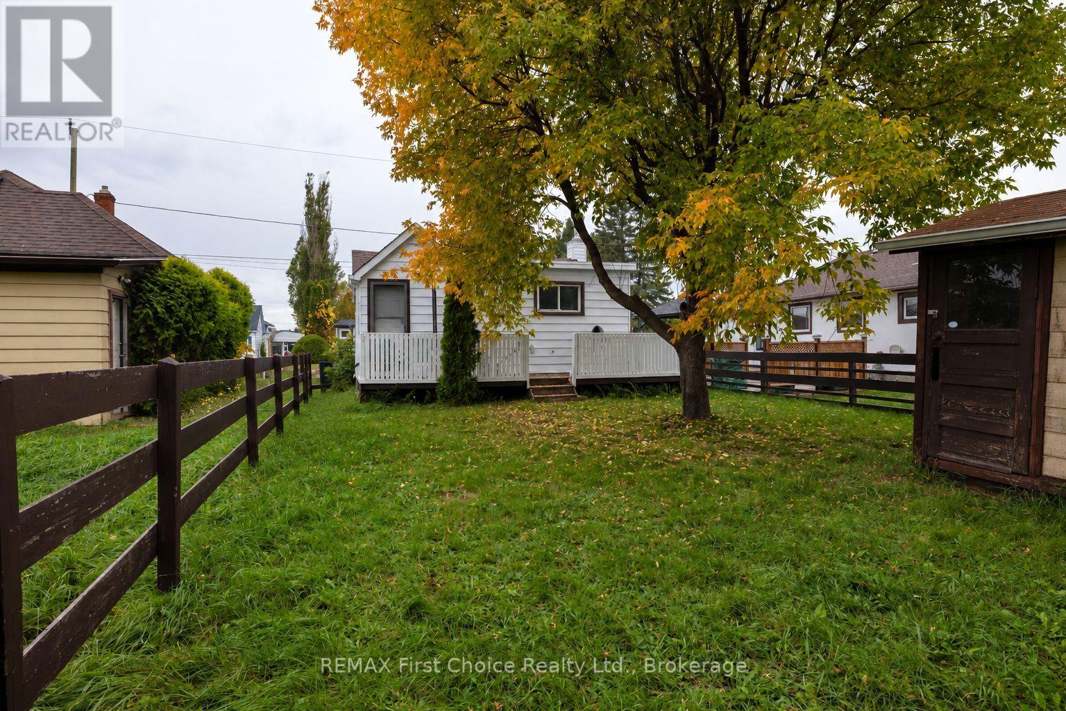 84 Penfold Street, Thunder Bay, Ontario  P7A 3J9 - Photo 18 - X13864290