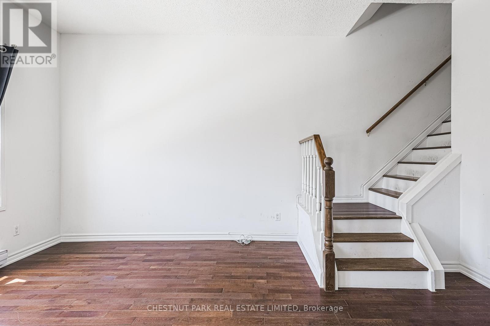 #1 - 650A QUEEN STREET W