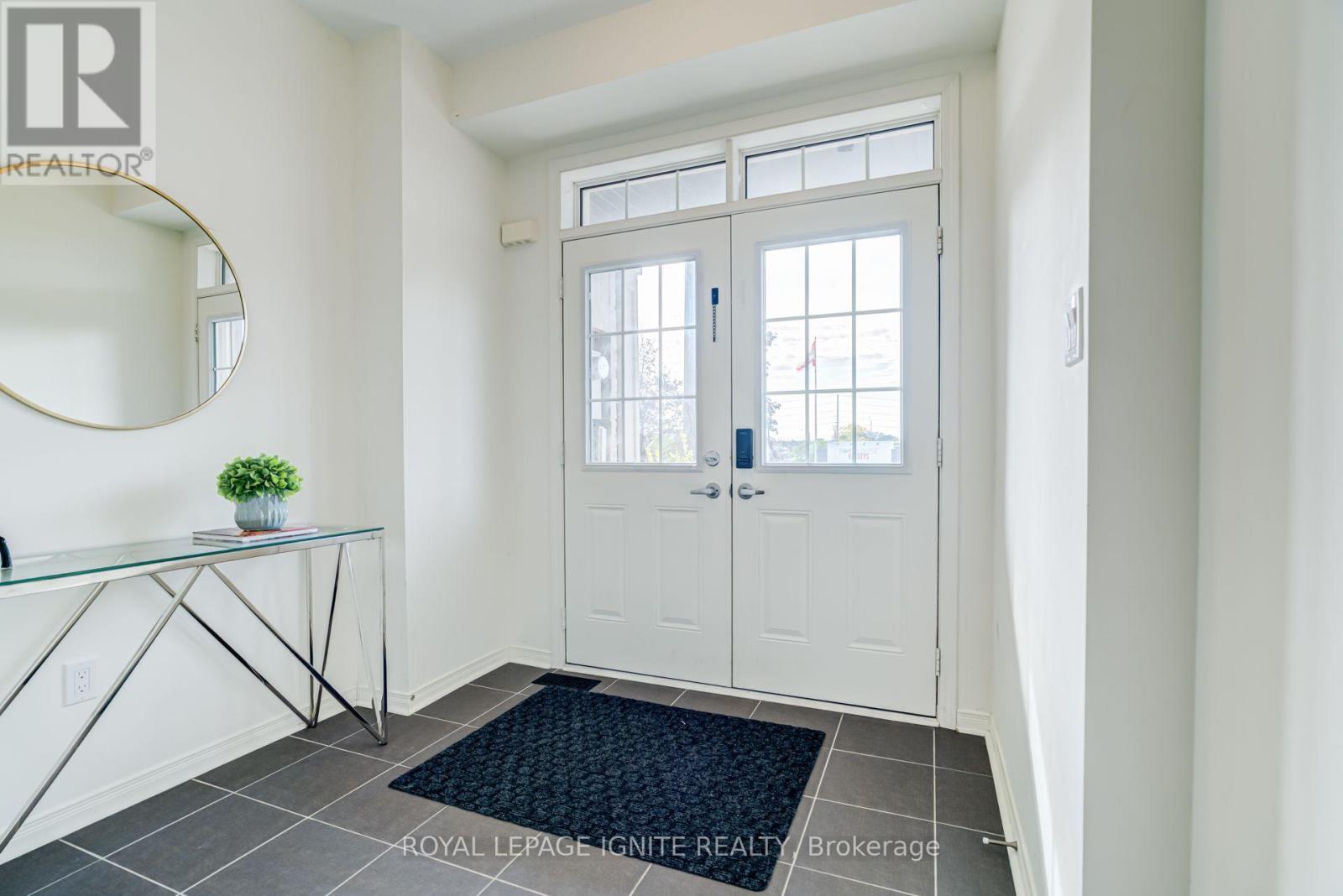 5 Sleeky Lane, Ajax, Ontario  L1T 0P4 - Photo 4 - E13864184